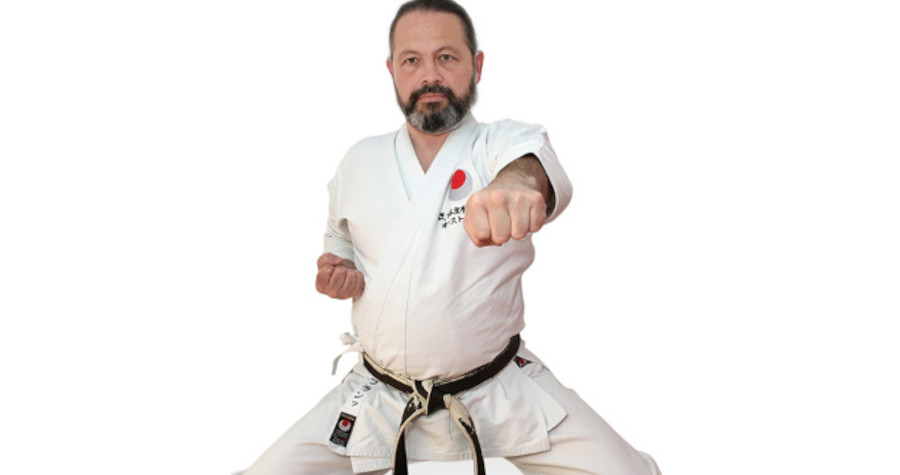 Gerader Fauststoß, japanisch. choku-zuki